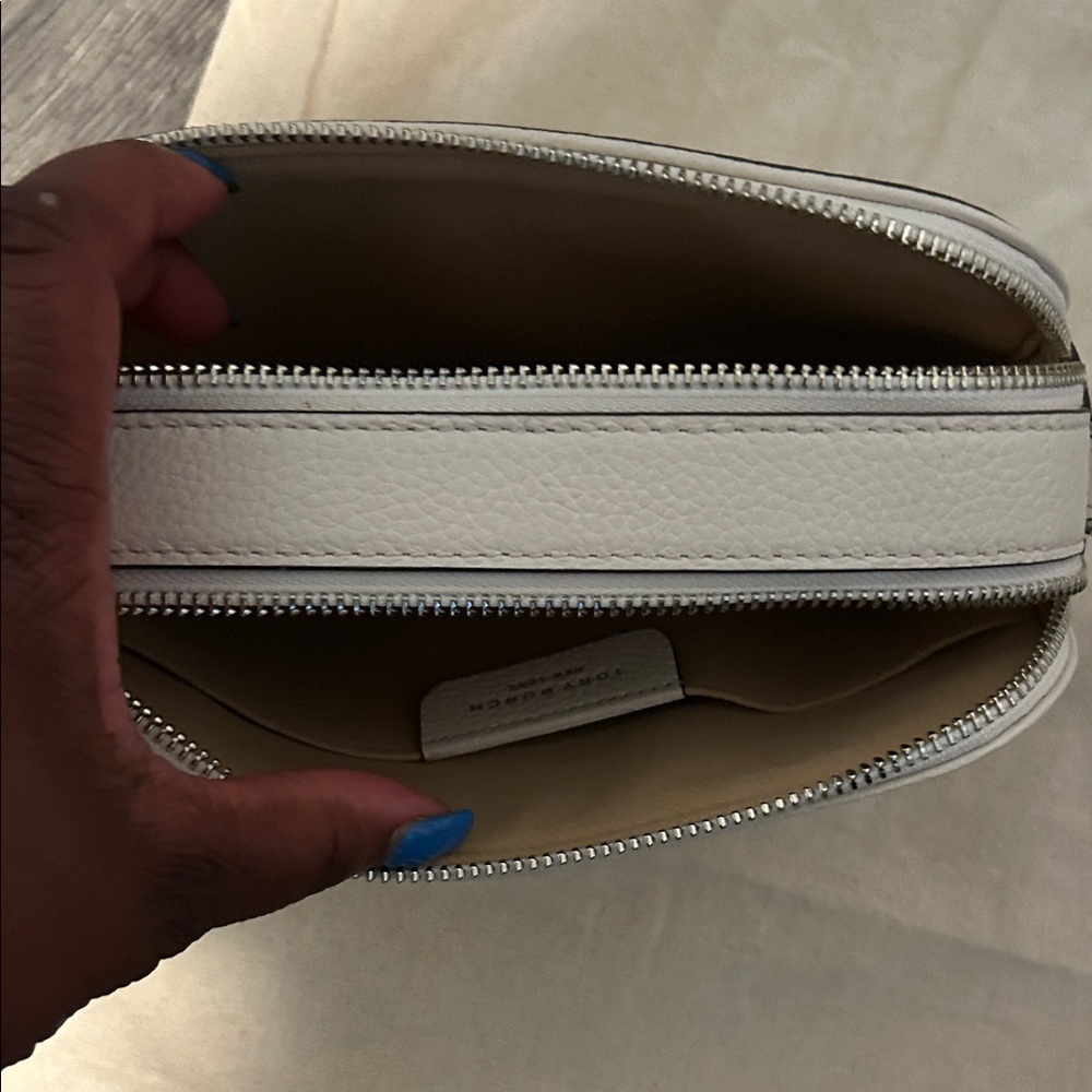 Tory Burch Cream Crossbody Bag with Tan Strap - Picture 6 of 9